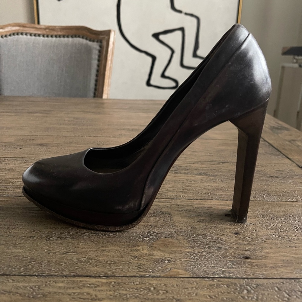 💯 Leather Costume National Heels